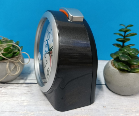 Budzik SEIKO QHE211K nie tyka 12 cm czarny