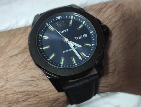 Zegarek Timex Essex TW2V42900 męski czarny